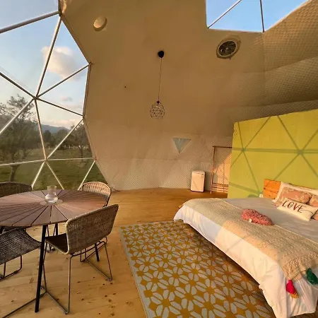 Tranquil Dome - Manta's Retreat Glamping *
