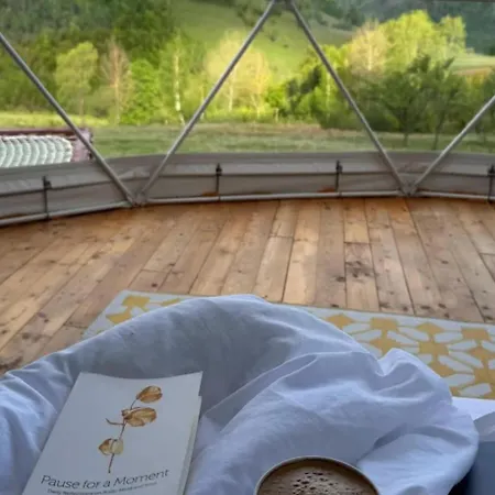 Tranquil Dome - Manta's Retreat Glamping *